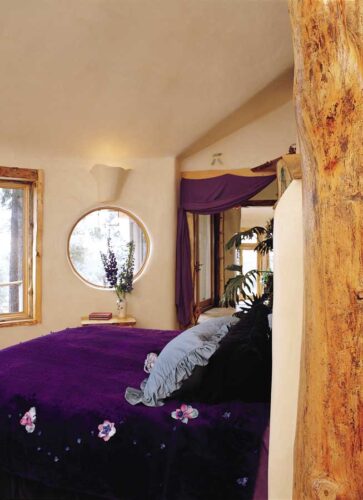 Kiva Style: Former Tipi Residents Build a Rammed-Earth Home